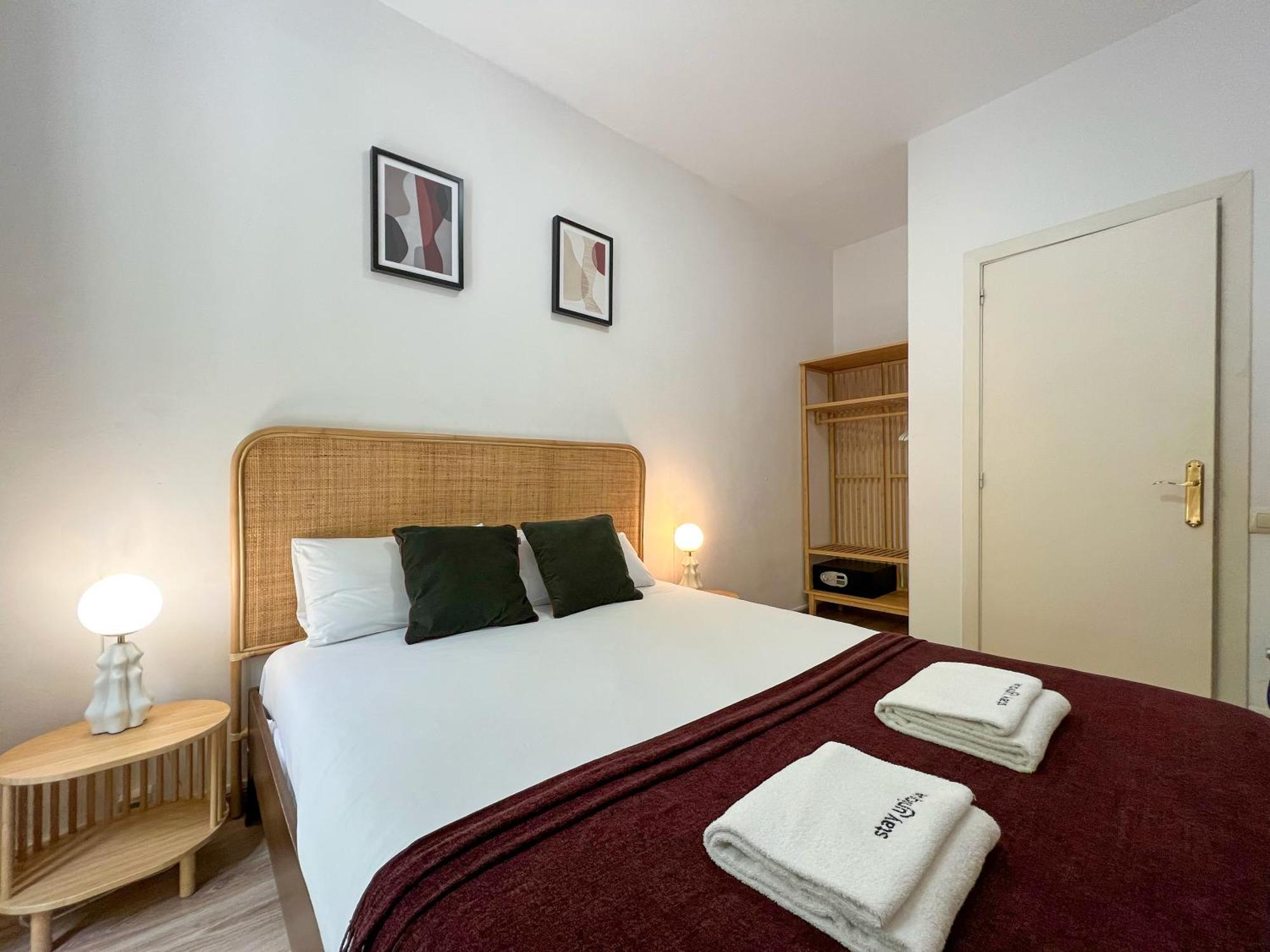 Stay U-Nique Apartments Urgell Barcelona Luaran gambar